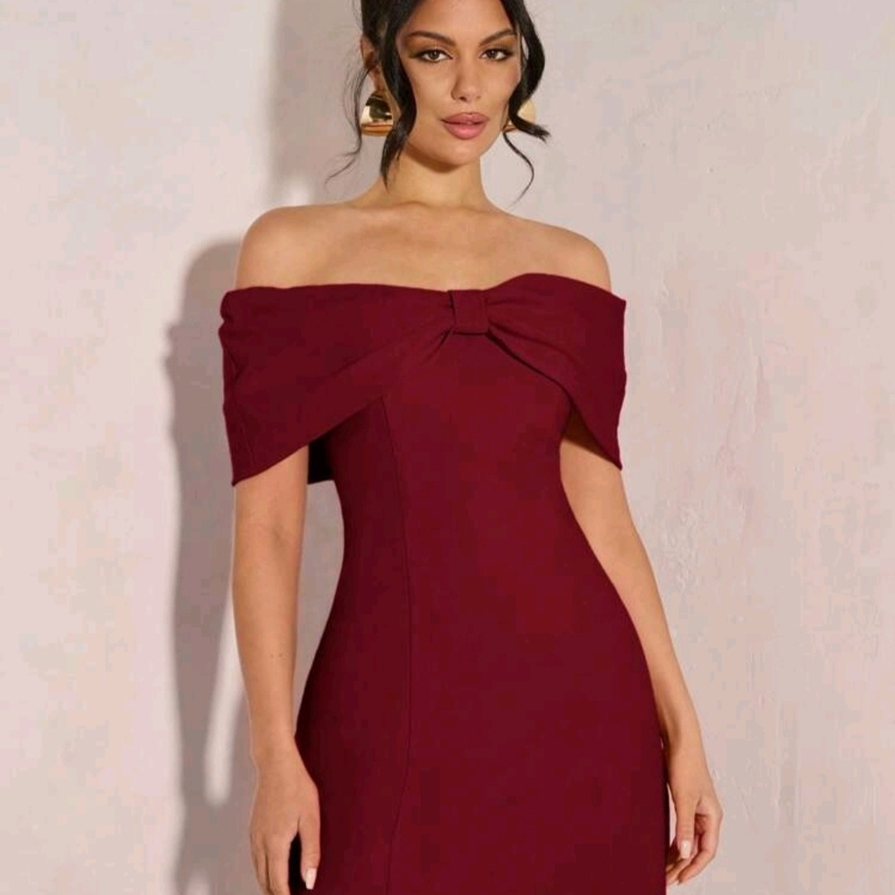 Elegant Off-Shoulder Burgundy Dress